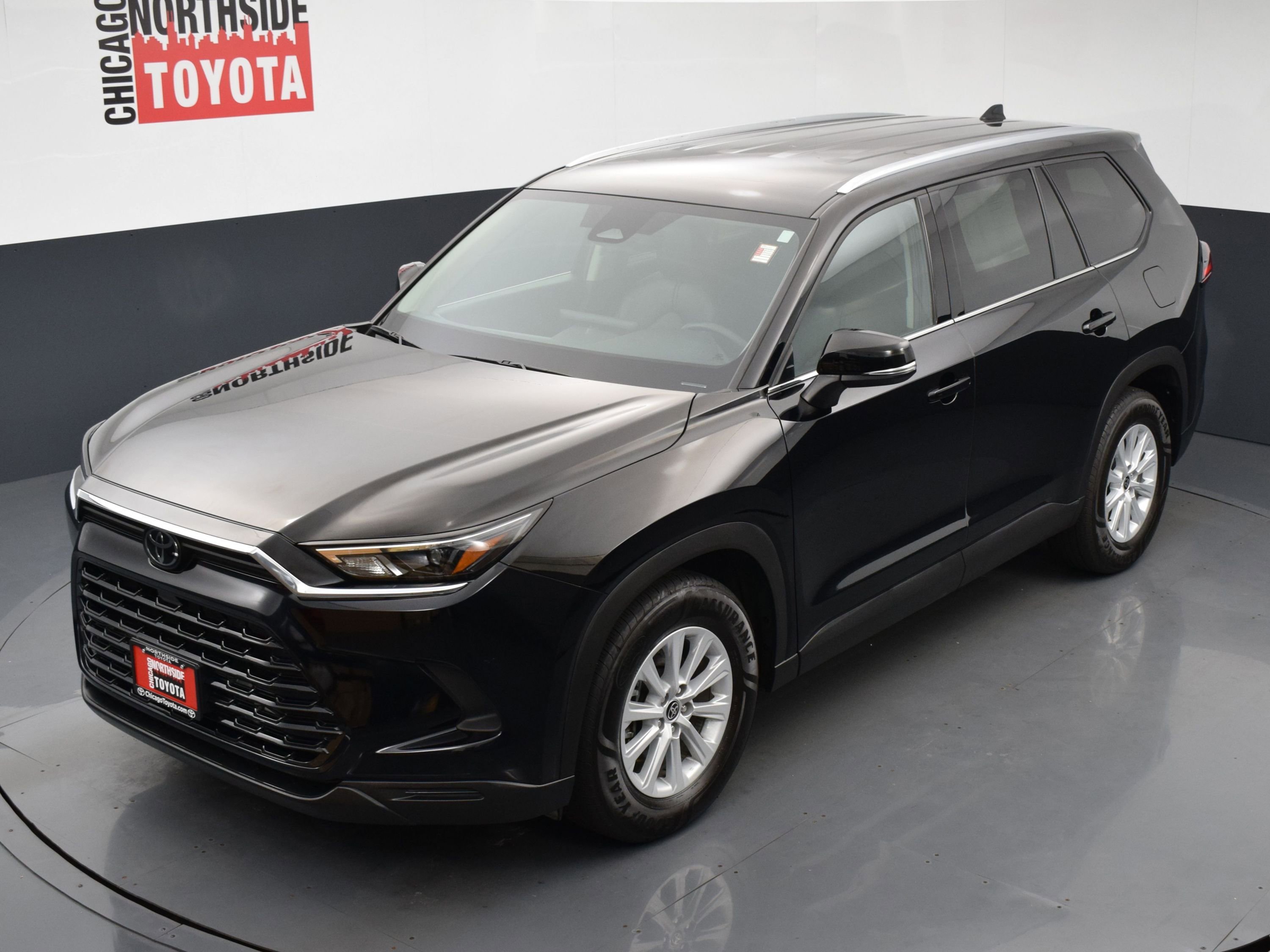Used 2025 Toyota Grand Highlander AWD image 27