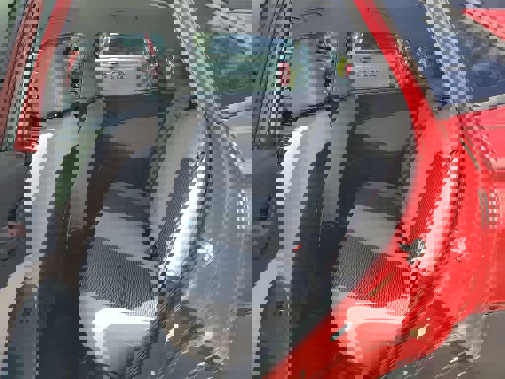 Used 2022 Hyundai Kona SE image 9