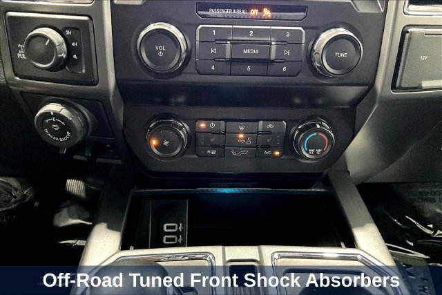 Used 2020 Ford F150 XLT w/ Equipment Group 302A Luxury AWD/4WD image 23