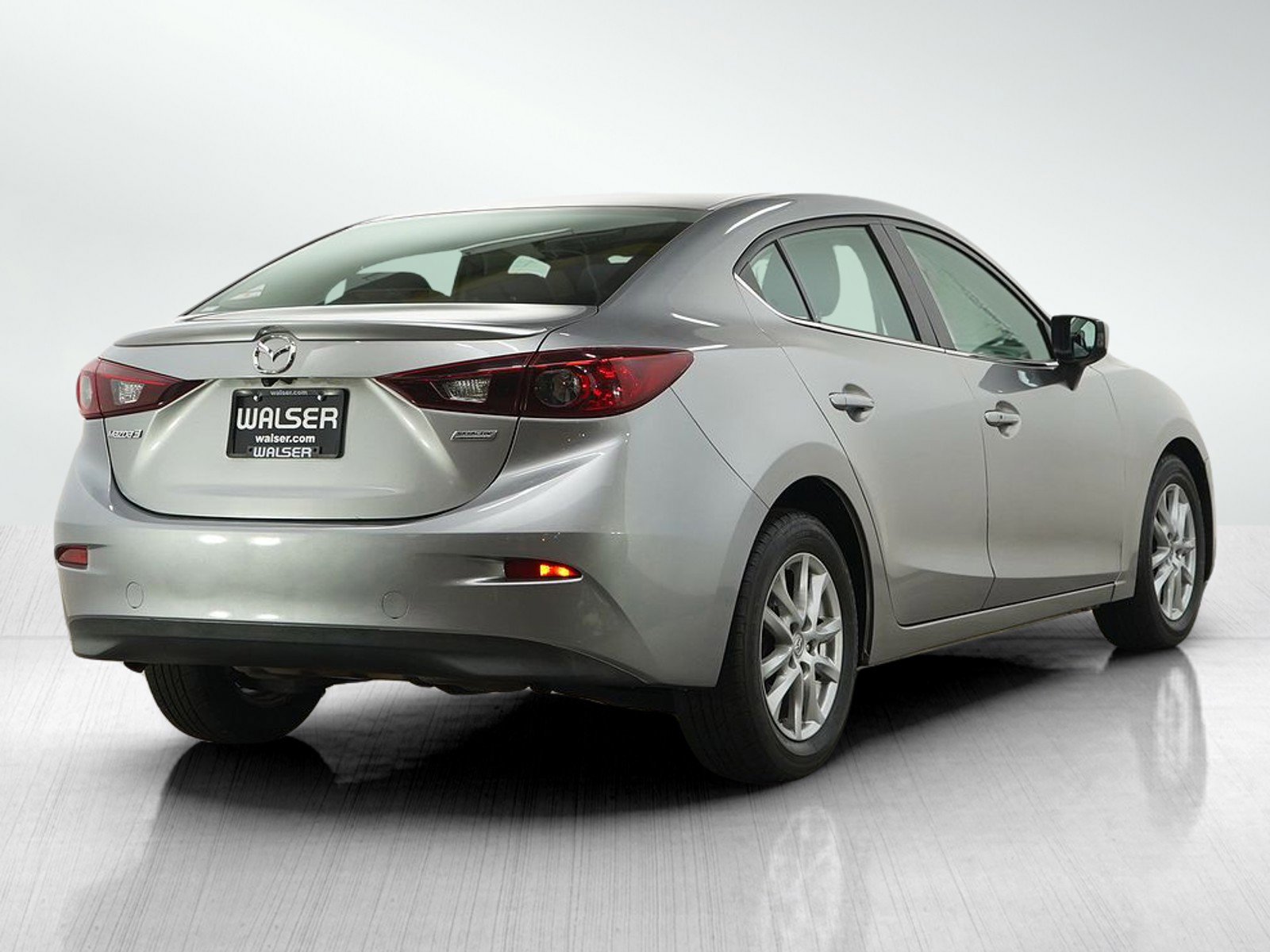 Used 2015 MAZDA MAZDA3 i Touring FWD image 5