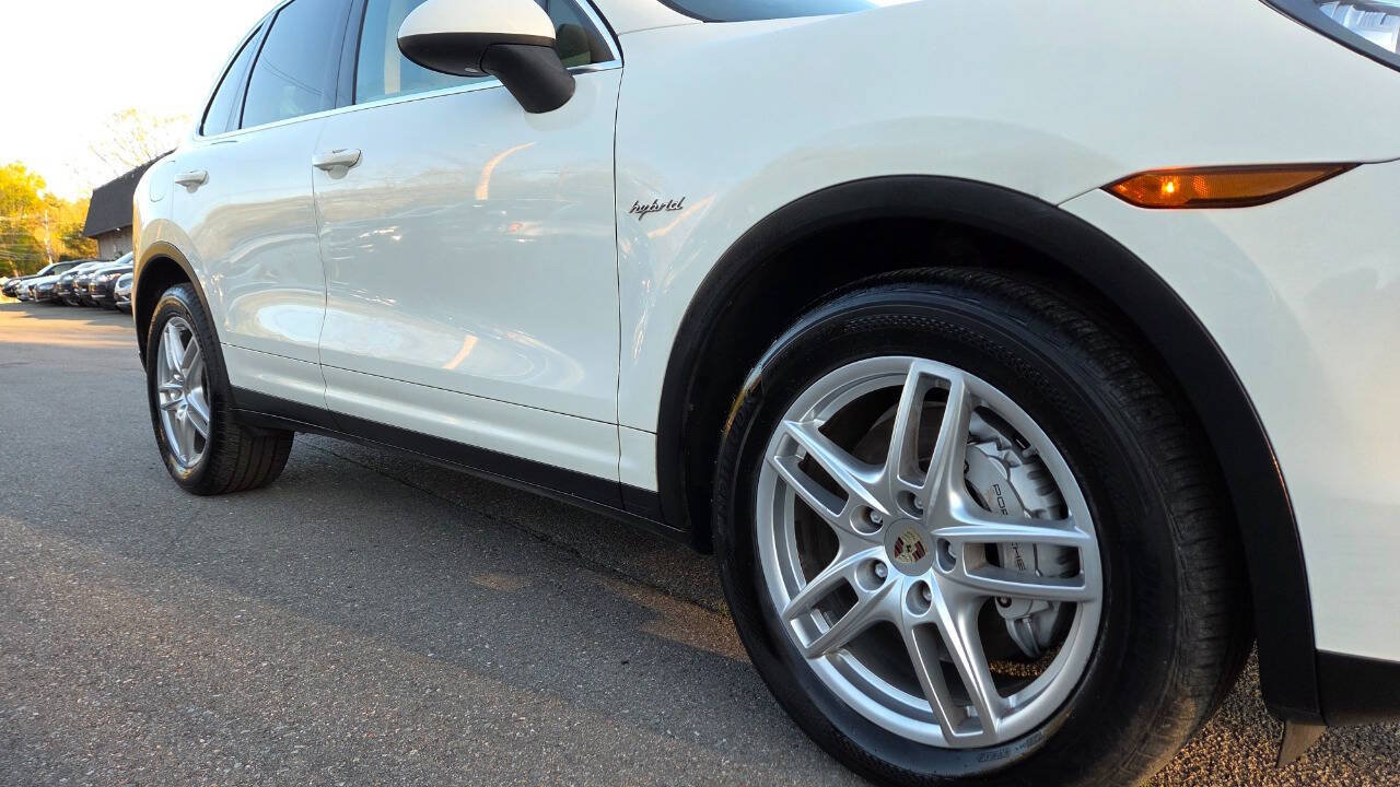 Used 2012 Porsche Cayenne S AWD/4WD image 19