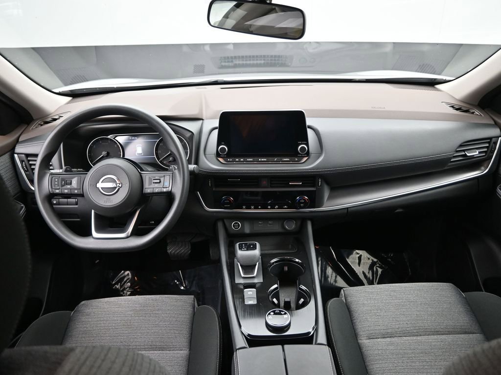 Used 2023 Nissan Rogue SV image 24