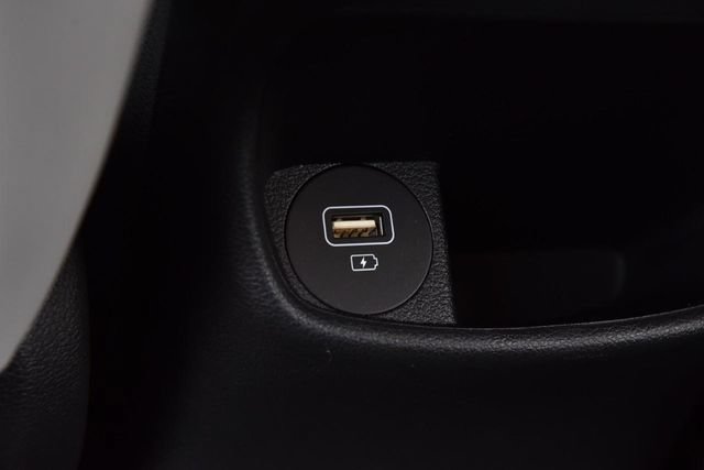 Used 2022 Hyundai Kona Limited FWD image 23