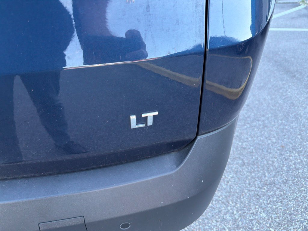 Used 2022 Chevrolet Traverse LT FWD image 8