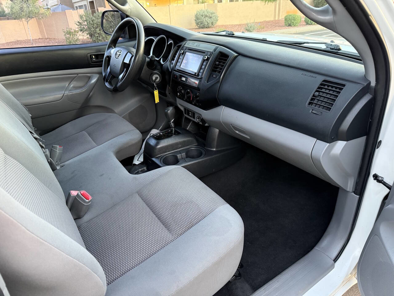 Used 2014 Toyota Tacoma 2WD Regular Cab image 7