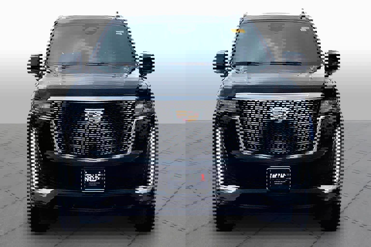 Used 2024 Cadillac Escalade Premium Luxury RWD image 4