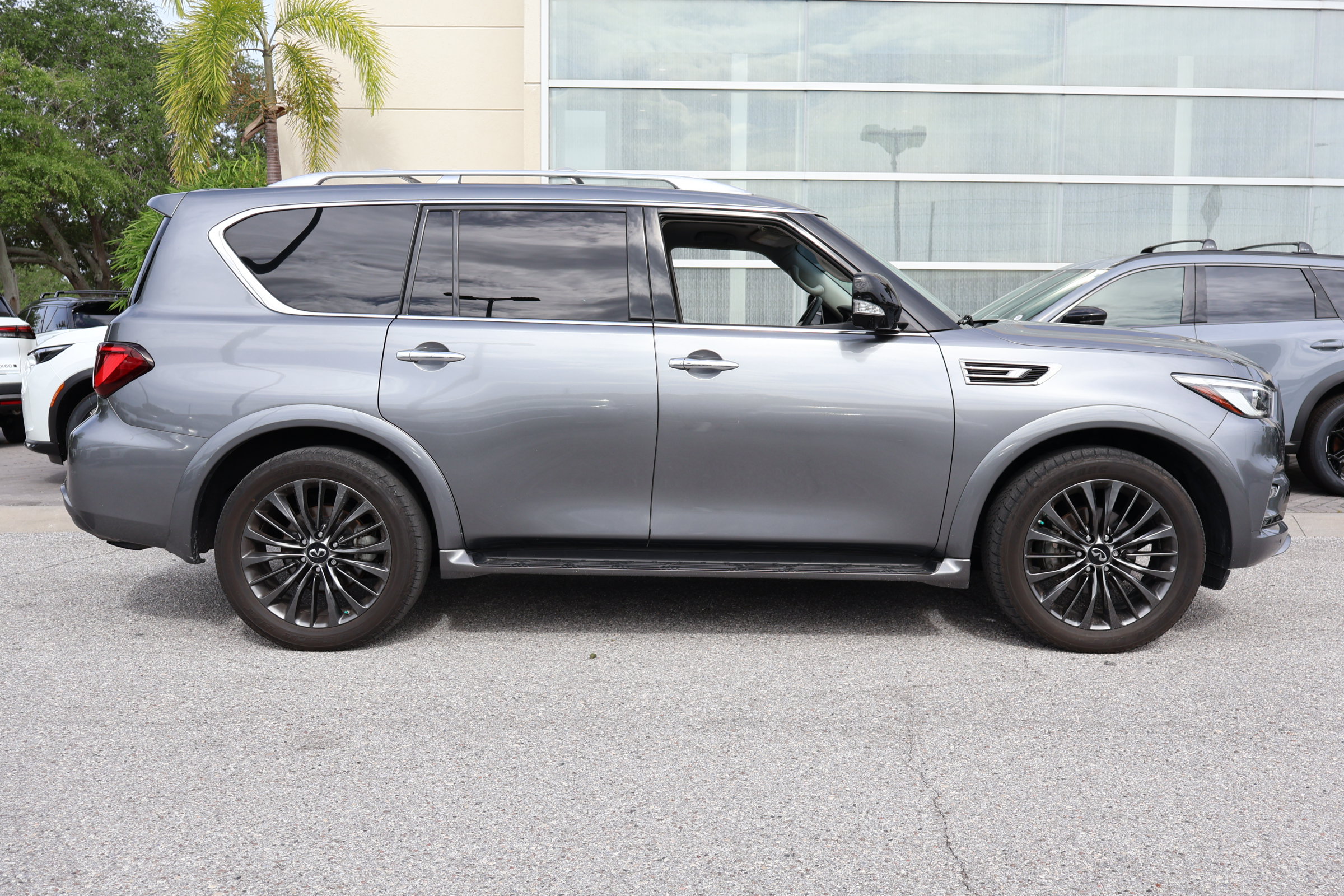 Certified 2021 INFINITI QX80 Premium Select w/ Cargo Package RWD image 10