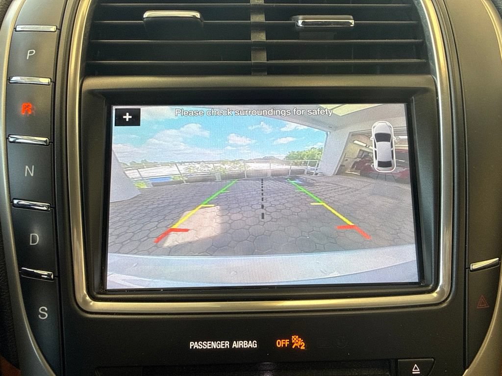 Used 2018 Lincoln MKX Select w/ Select Plus Package AWD/4WD image 19