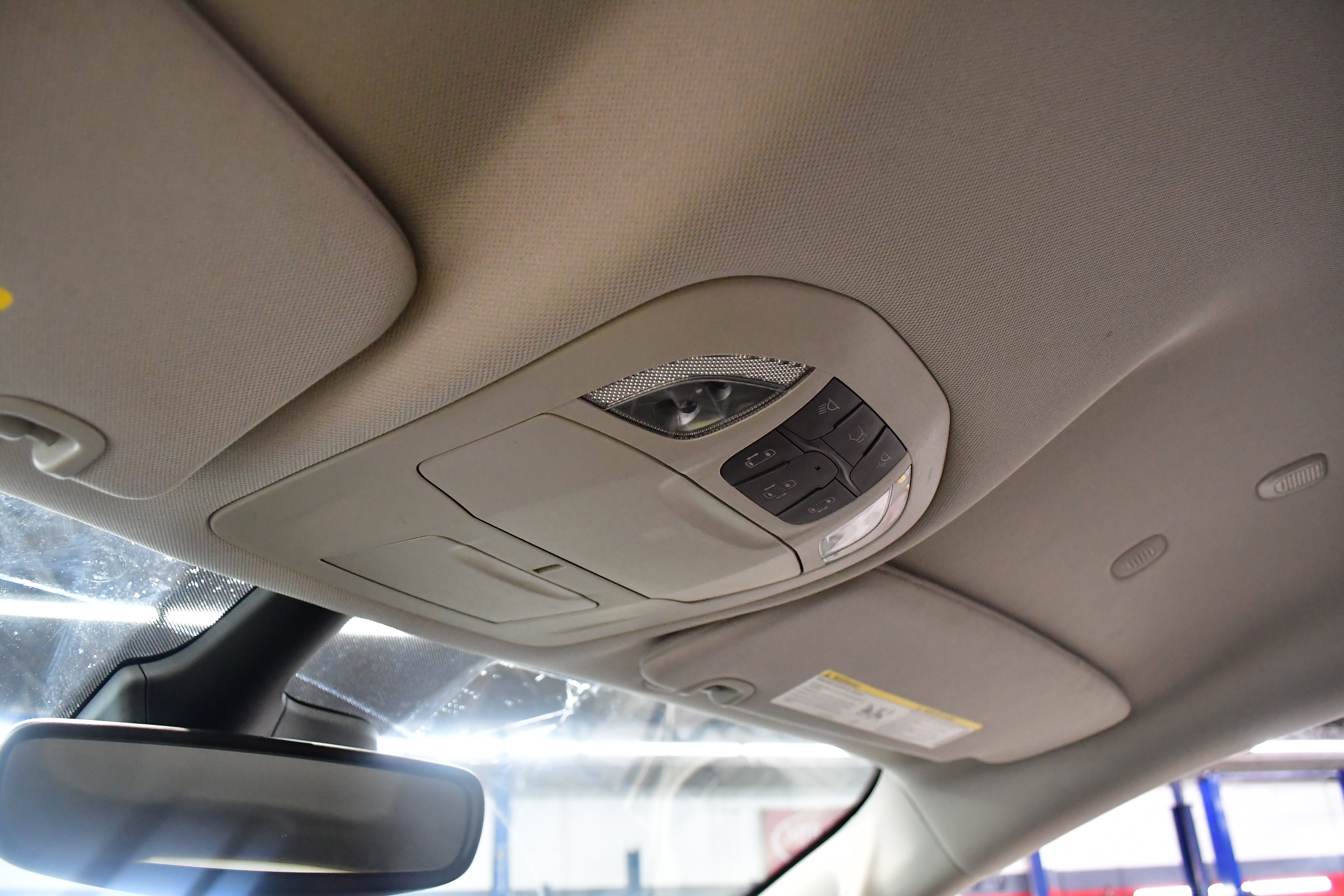 Used 2025 Chrysler Pacifica Select FWD image 31