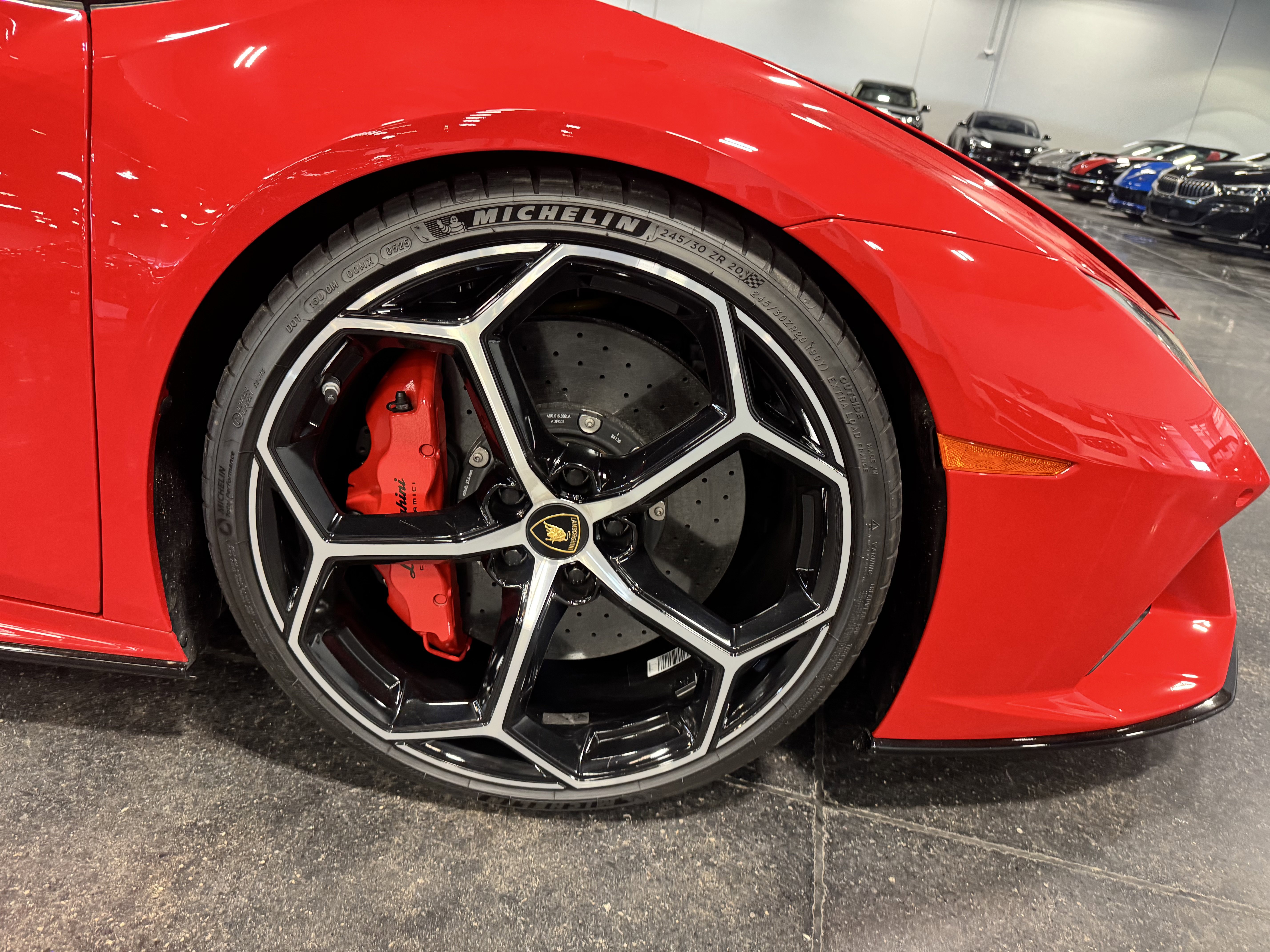 Used 2020 Lamborghini Huracan EVO image 14