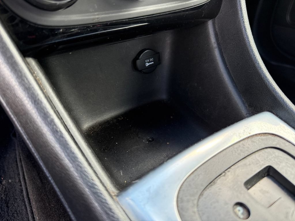 Used 2014 Chrysler 200 Touring FWD image 19