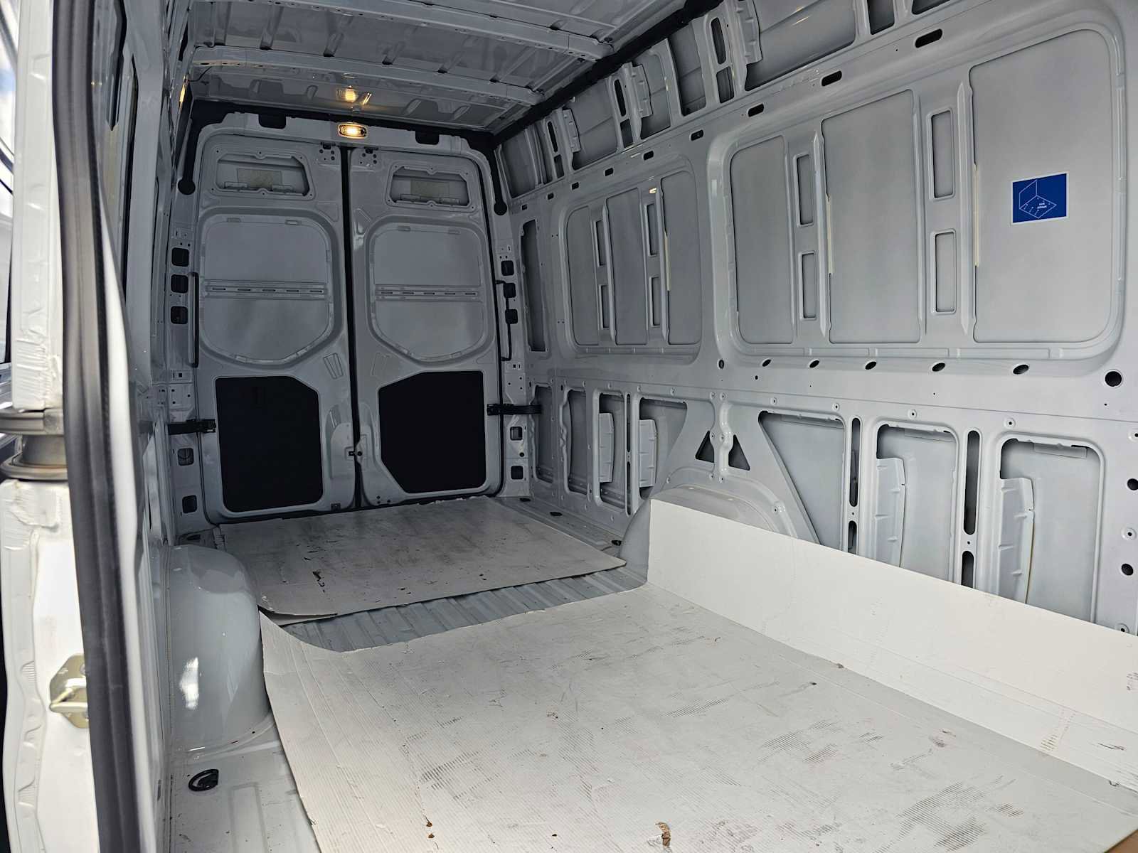 Used 2025 Mercedes-Benz Sprinter 2500 image 13