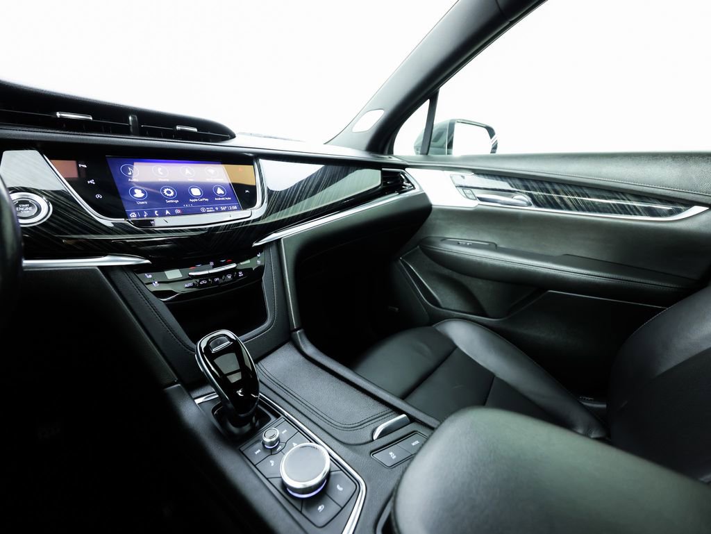 Used 2022 Cadillac XT6 Premium Luxury w/ Technology Package image 34