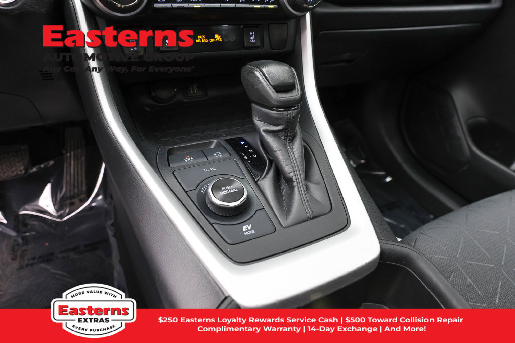 Used 2024 Toyota RAV4 XLE w/ Convenience Package AWD/4WD image 14