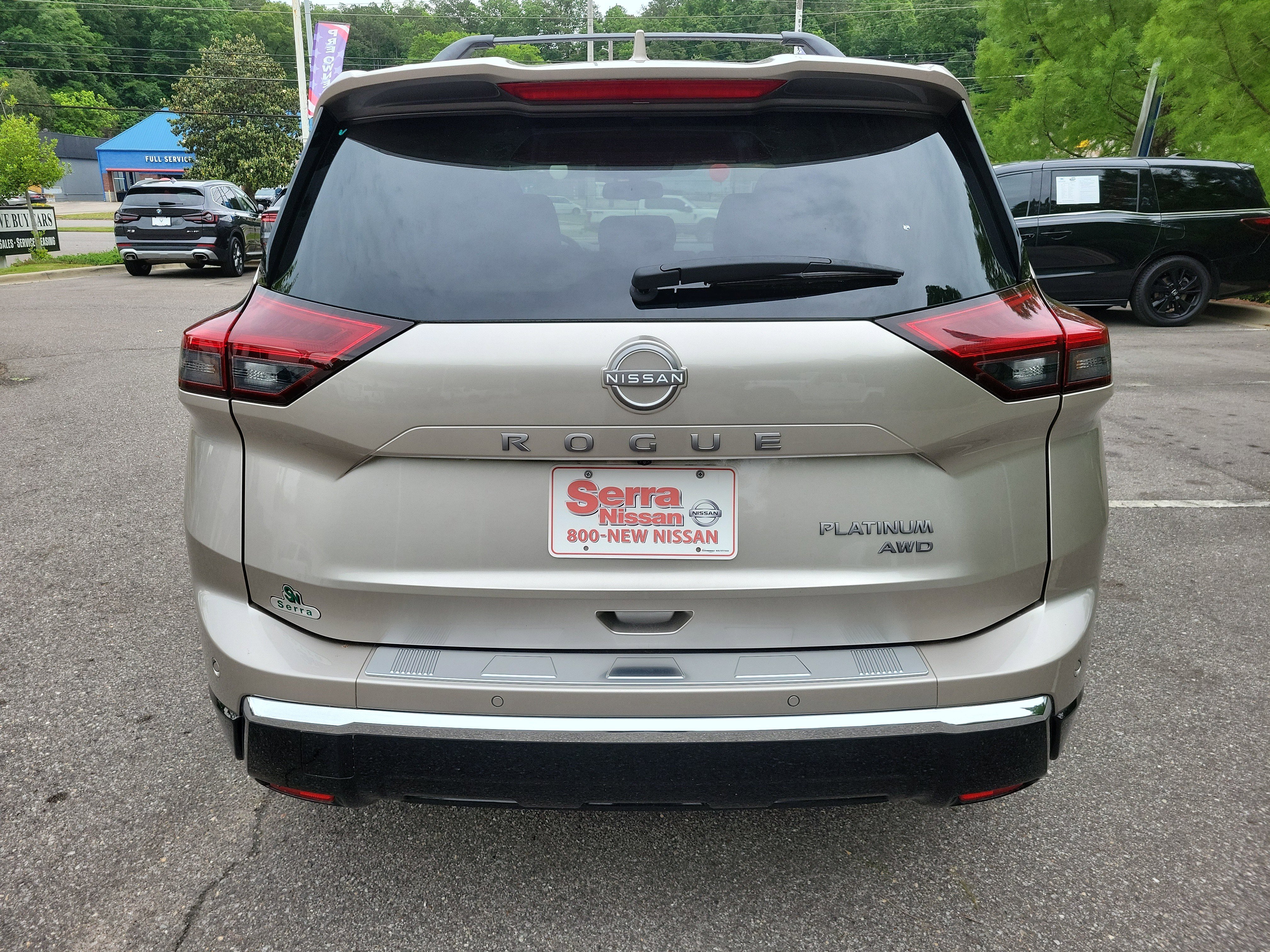 Used 2025 Nissan Rogue Platinum w/ Platinum Premium Package AWD/4WD image 6