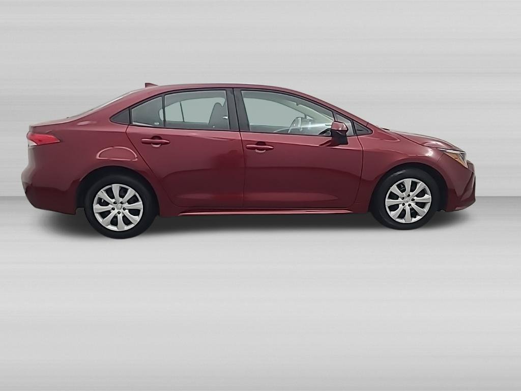 Used 2025 Toyota Corolla LE FWD image 3