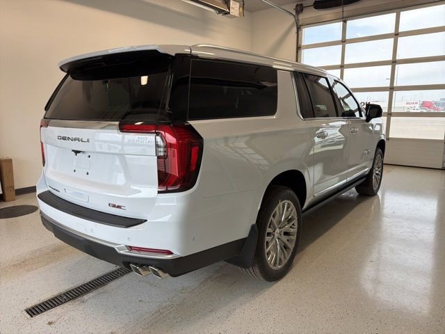 New 2026 GMC Yukon XL Denali w/ Sun & Power Step Package image 18