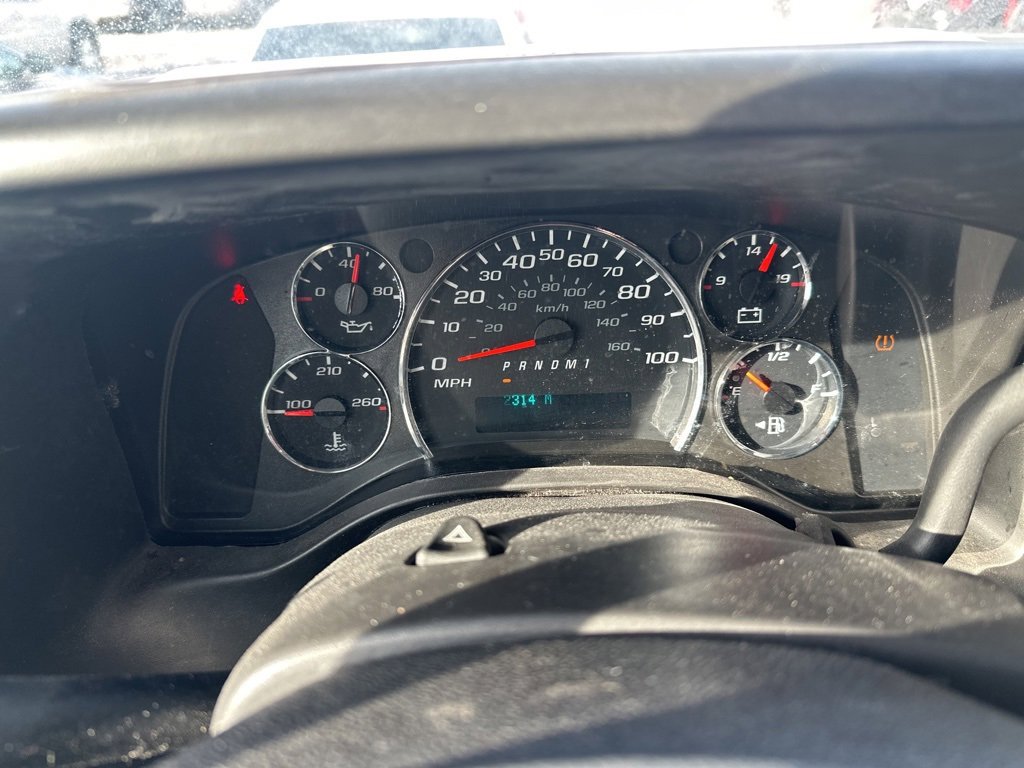 Used 2017 Chevrolet Express 2500 image 19