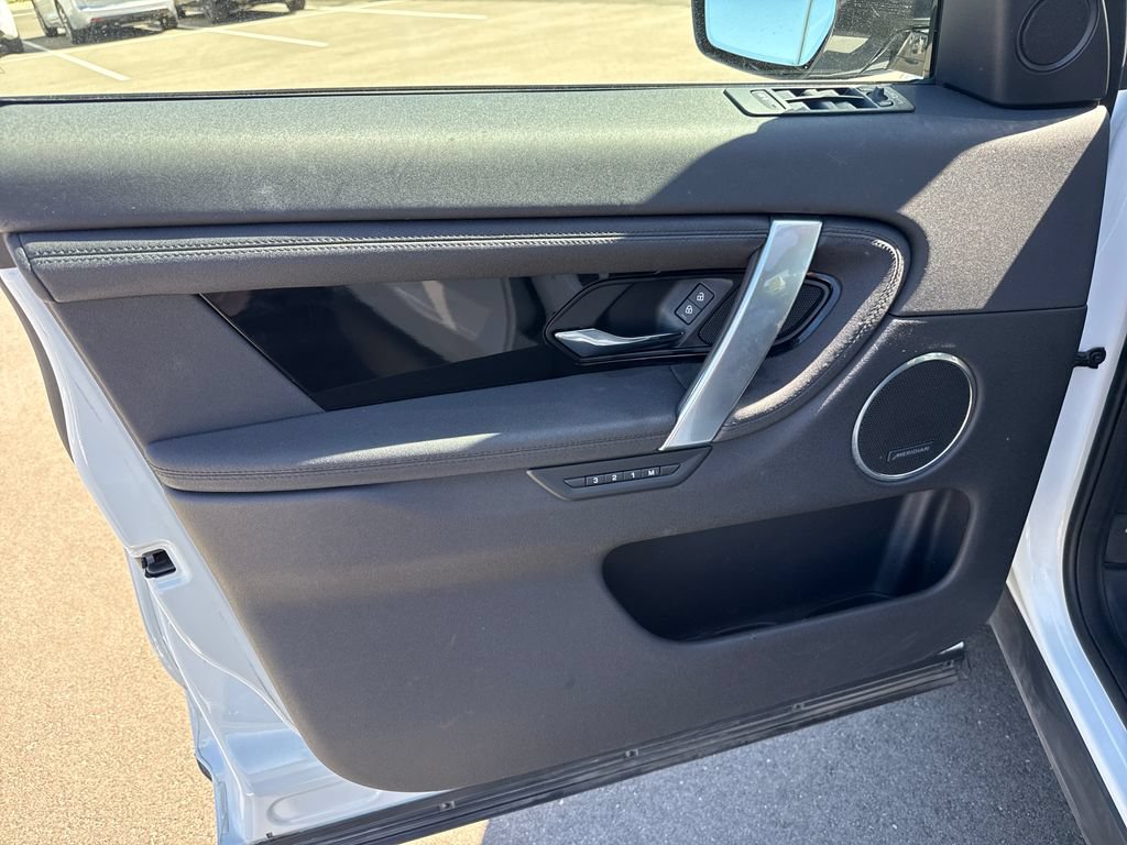 Used 2021 Land Rover Discovery Sport SE AWD/4WD image 12