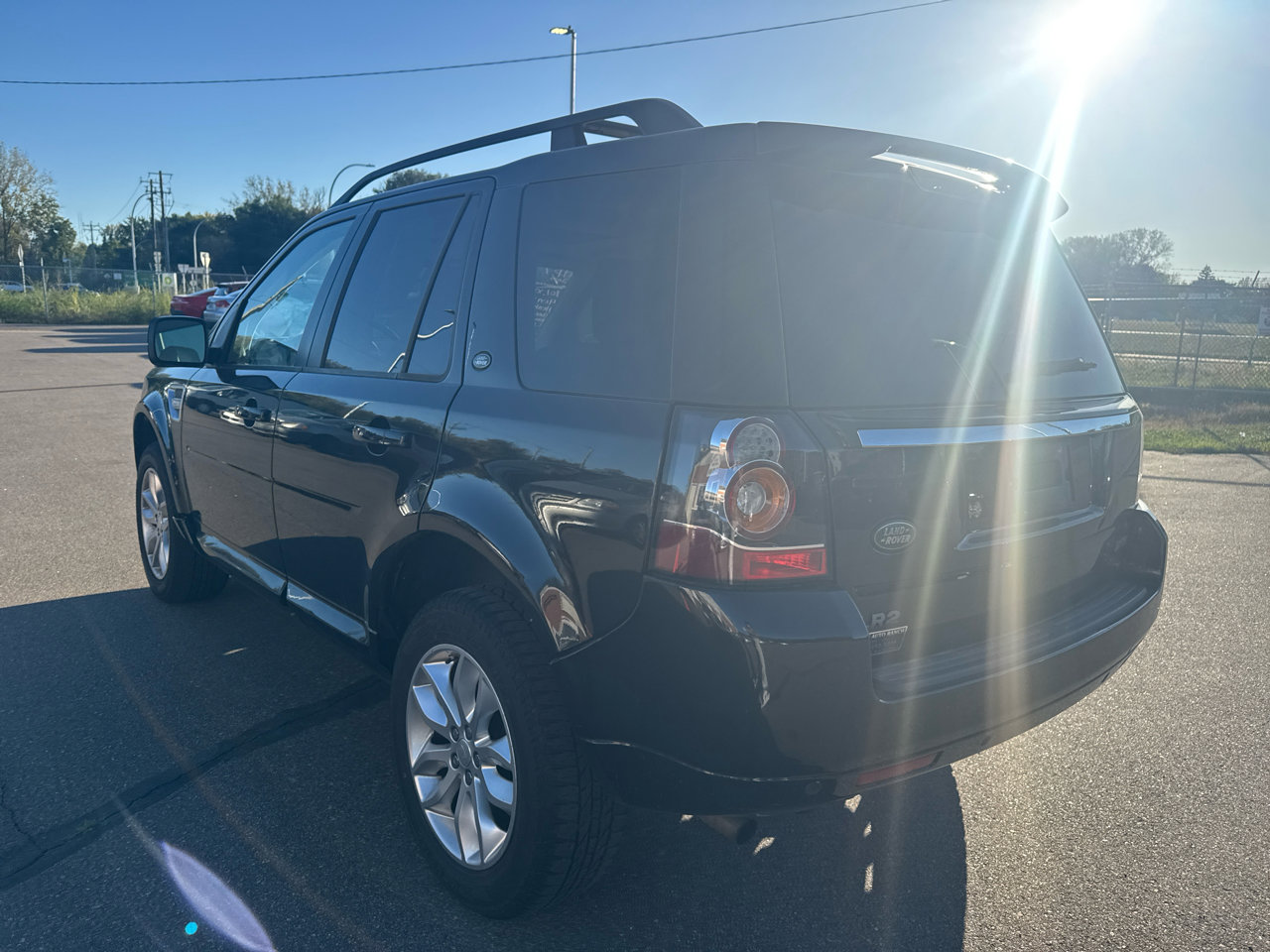 Used 2015 Land Rover LR2 HSE LUX image 7