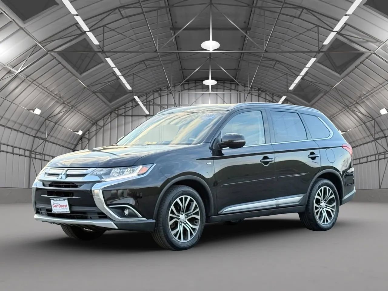 Used 2017 Mitsubishi Outlander GT image 3
