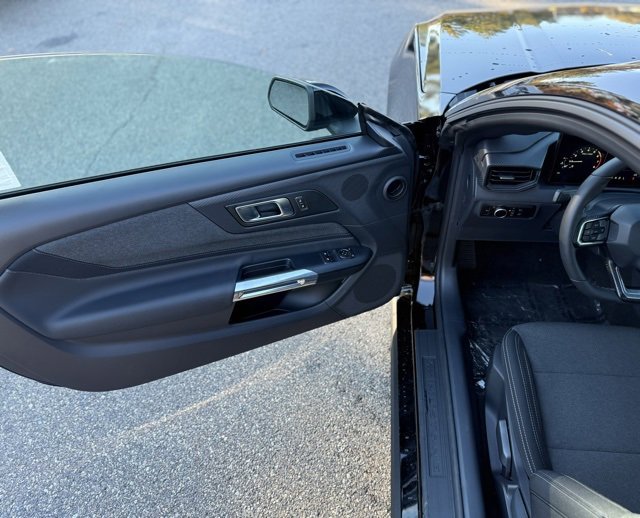New 2025 Ford Mustang Coupe image 11