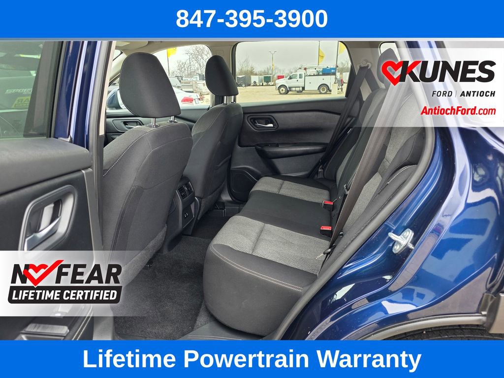 Used 2025 Nissan Rogue SV image 21