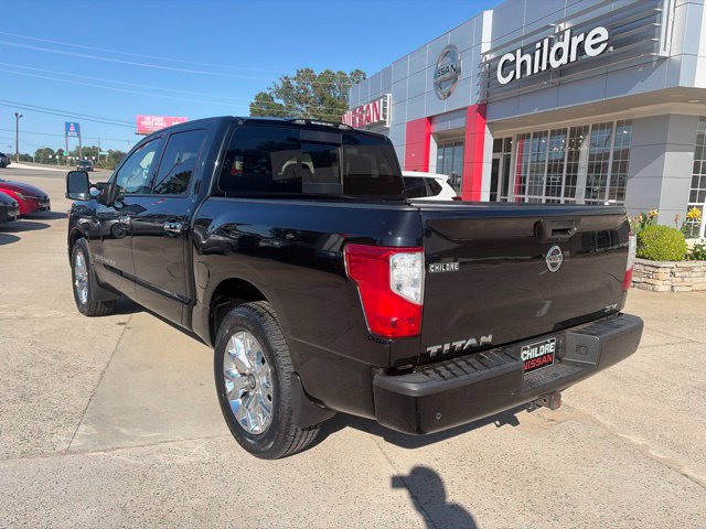 Used 2020 Nissan Titan SV w/ SV Convenience Package RWD image 8
