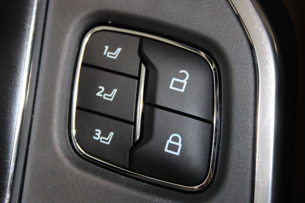 New 2026 Ford F350 King Ranch w/ Tremor Off-Road Package image 57