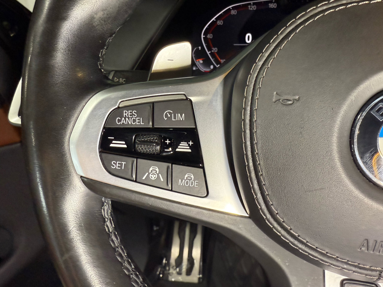 Used 2020 BMW X7 xDrive40i w/ M Sport Package image 16