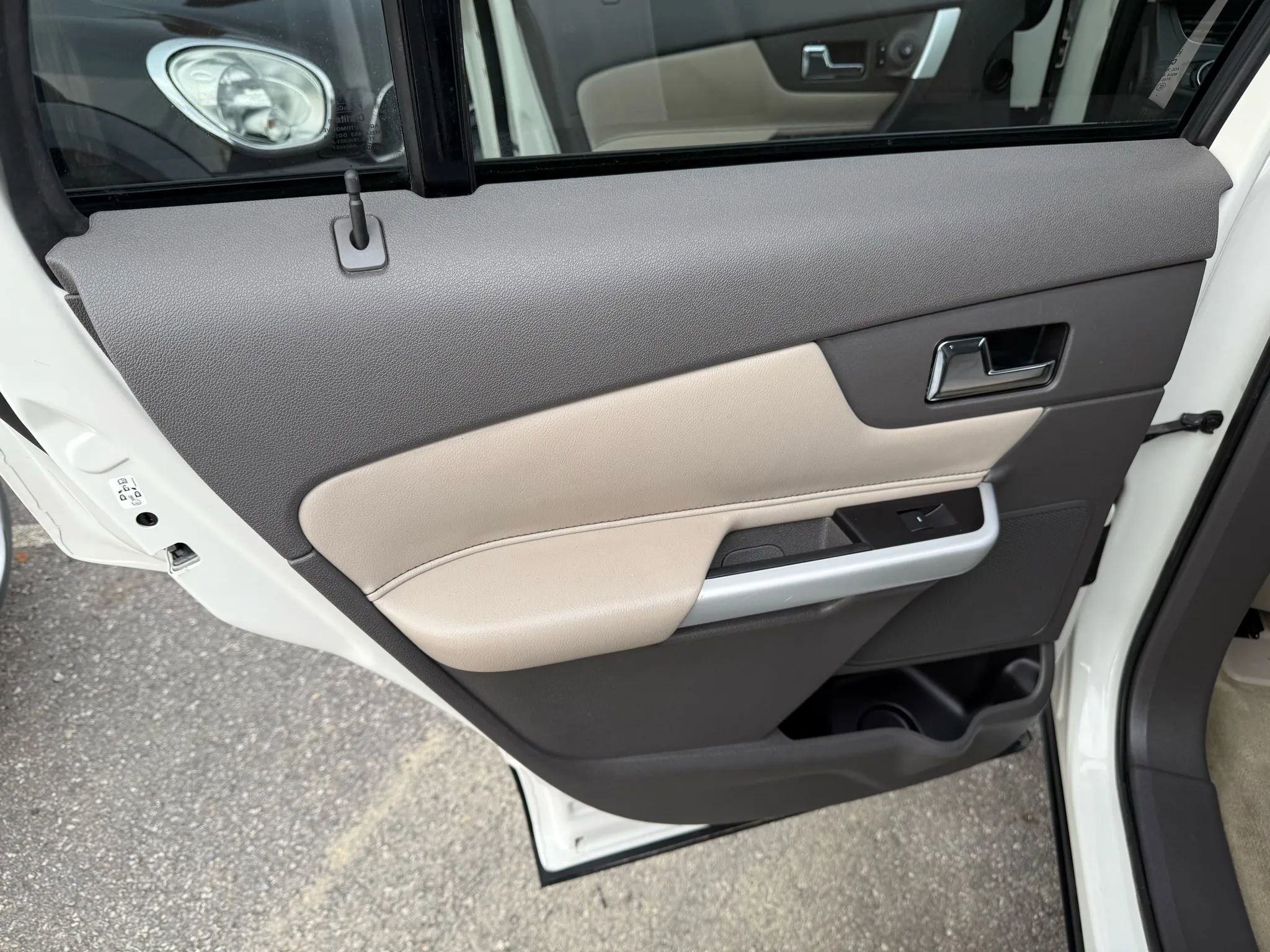 Used 2011 Ford Edge SEL w/ 201A Rapid Spec Order Code image 22