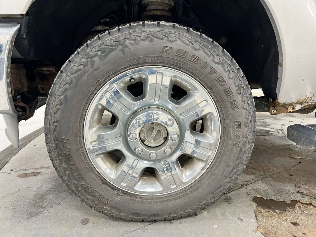 Used 2014 Ford F250 Lariat w/ Chrome Package image 26