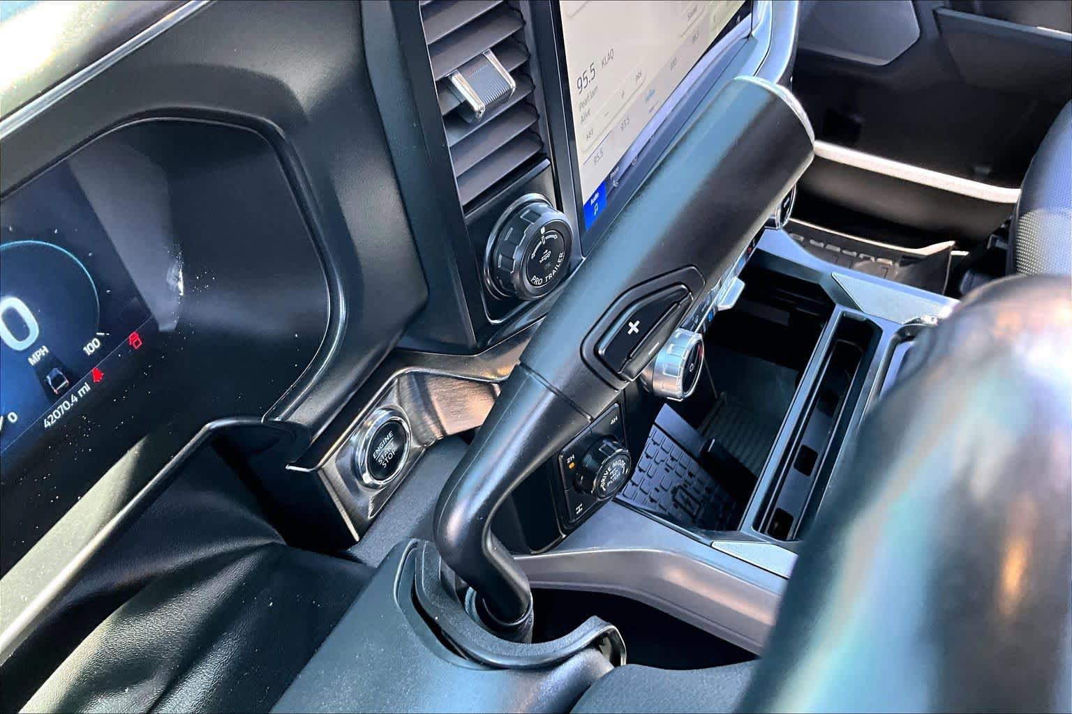 Used 2023 Ford F250 Lariat w/ Tremor Off-Road Package AWD/4WD image 16