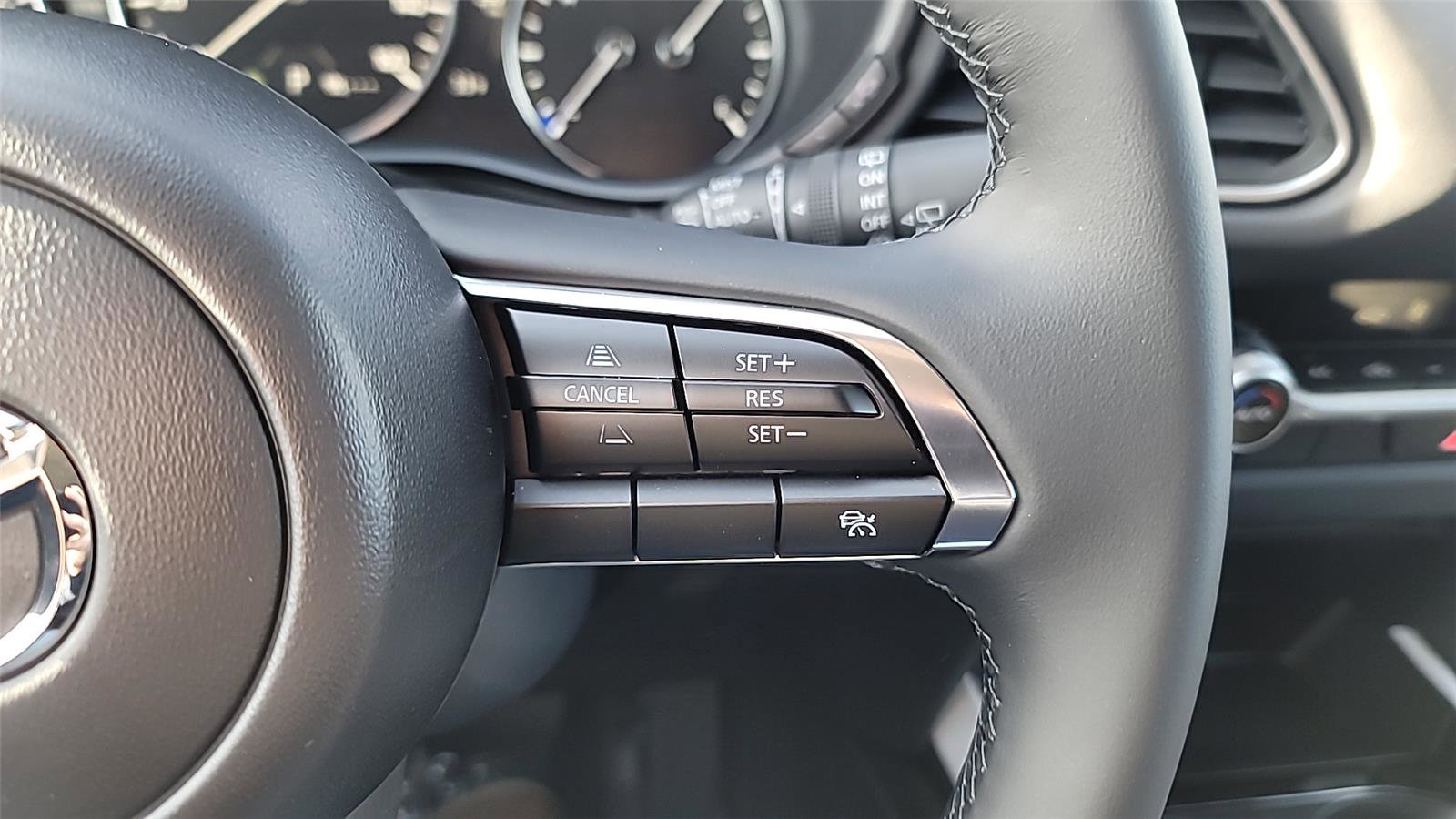 New 2025 MAZDA CX-30 AWD 2.5 S w/ Select Sport Pkg image 23