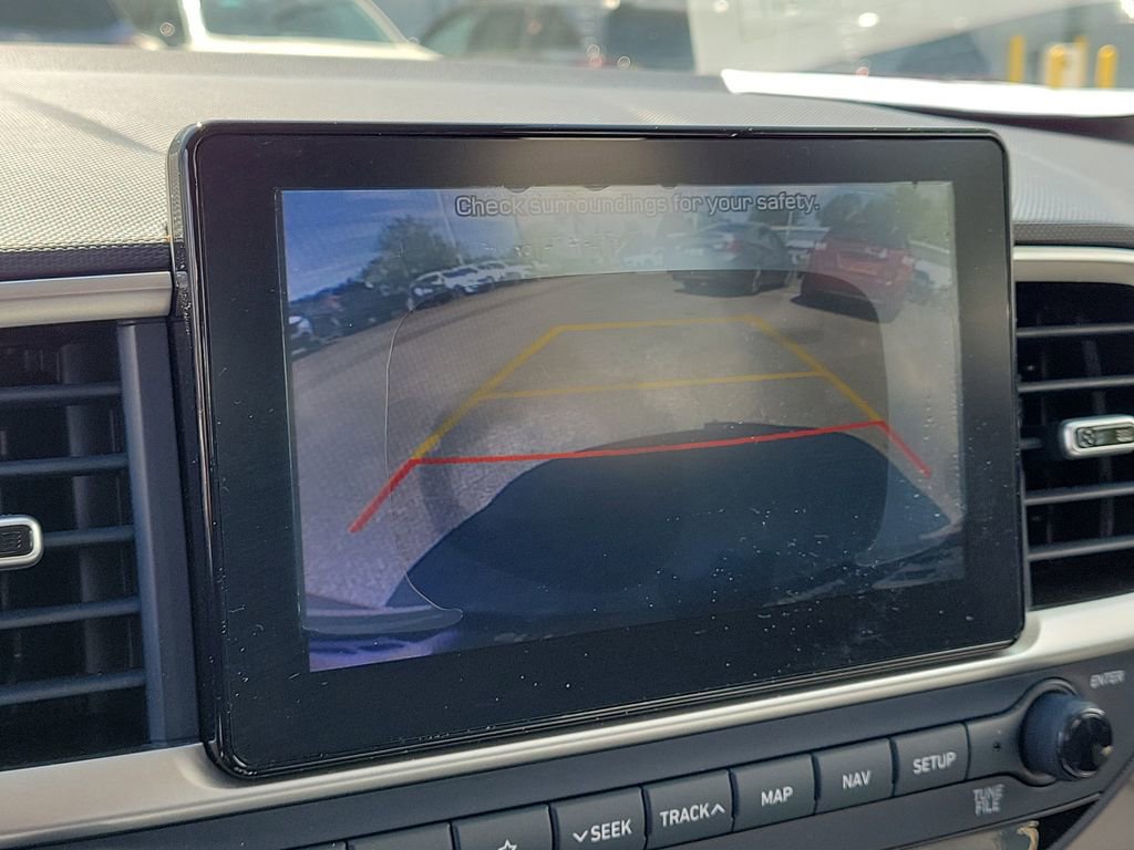 Used 2020 Hyundai Venue FWD image 20