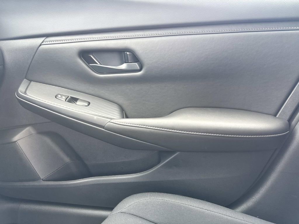 Certified 2025 Nissan Sentra S FWD image 21