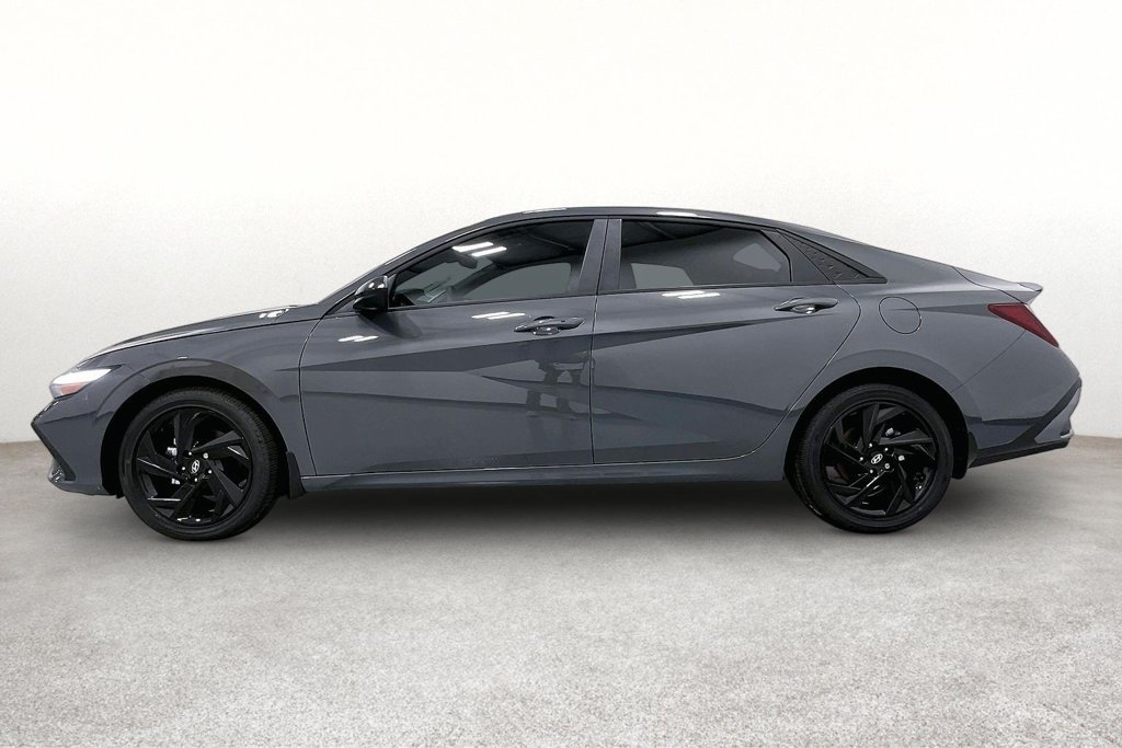 New 2026 Hyundai Elantra SEL Sport FWD image 7