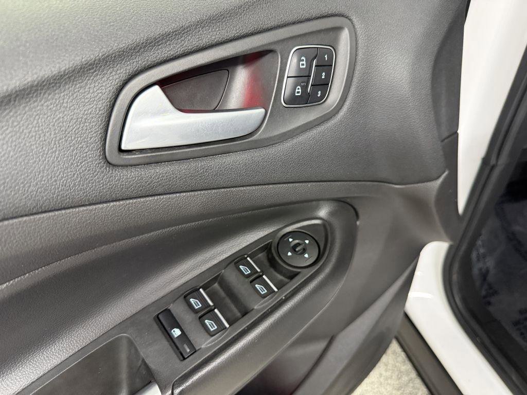 Used 2017 Ford Escape Titanium w/ Equipment Group 301A image 24