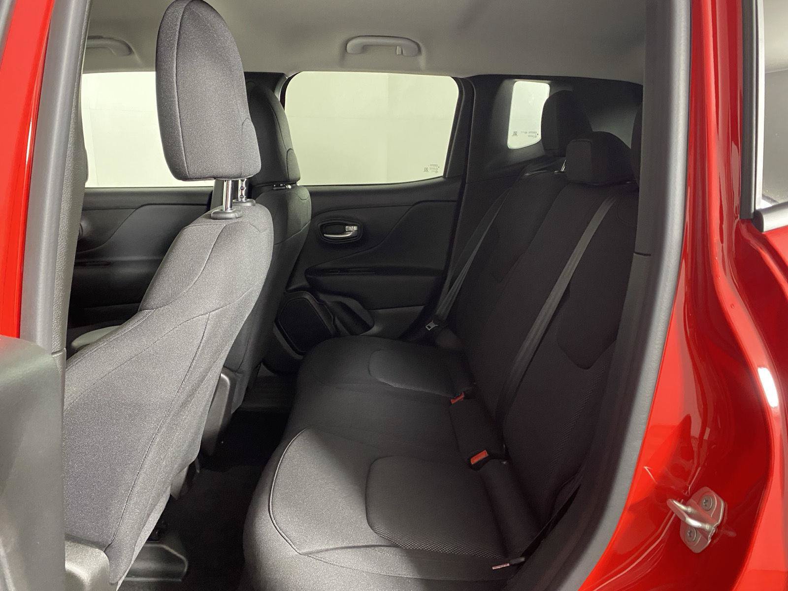 Used 2023 Jeep Renegade Latitude AWD/4WD image 22
