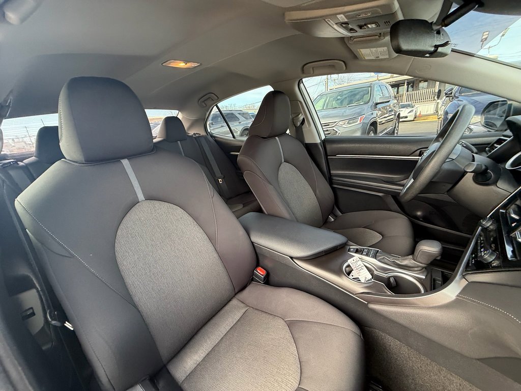 Used 2022 Toyota Camry LE image 24