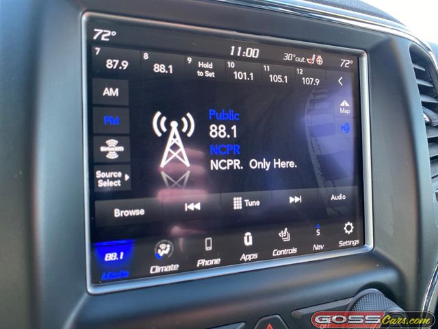 Used 2018 Jeep Grand Cherokee Altitude image 11