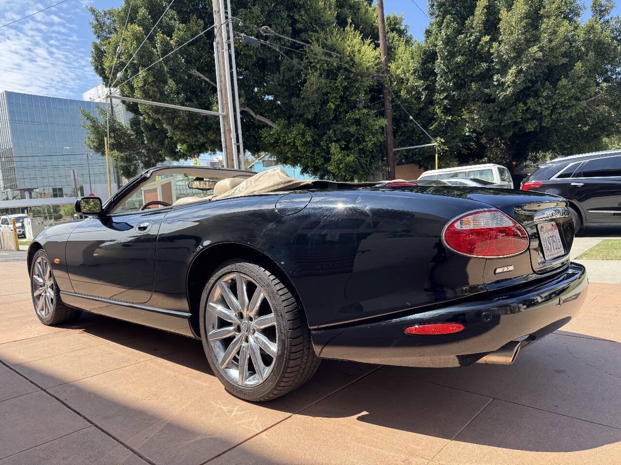 Used 2006 Jaguar XK8 Convertible RWD image 2