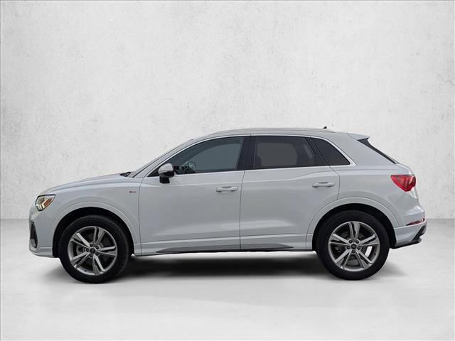 Used 2023 Audi Q3 2.0T Premium w/ Convenience Package image 9