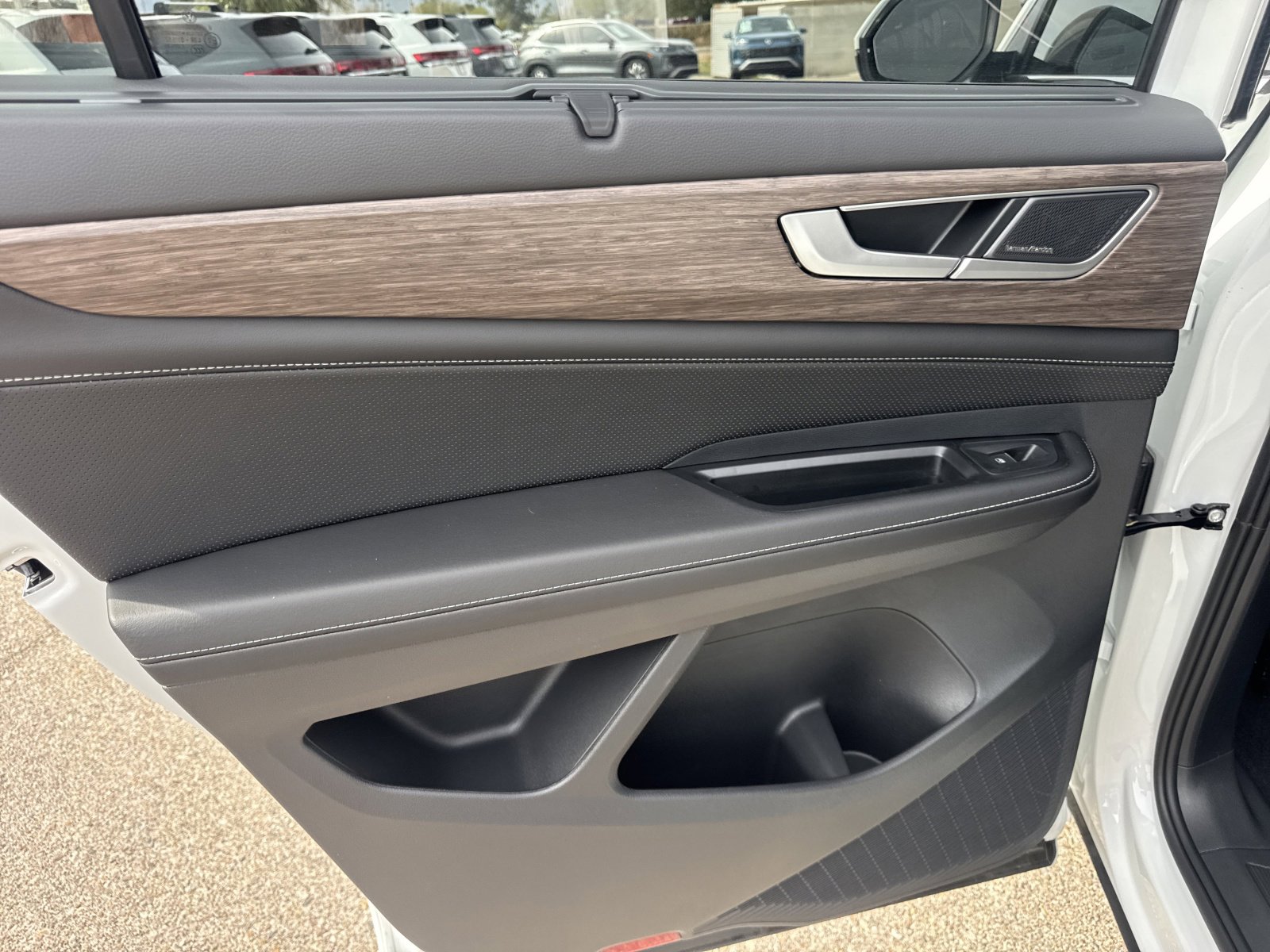 New 2026 Volkswagen Atlas SEL Premium R-Line image 23