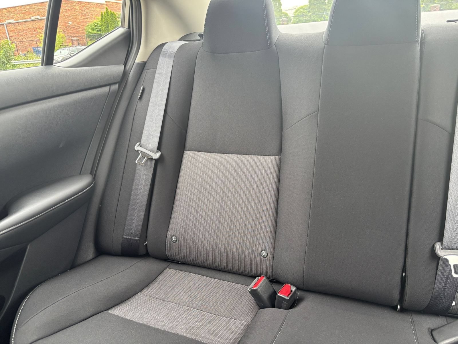 Used 2025 Nissan Sentra SV FWD image 36