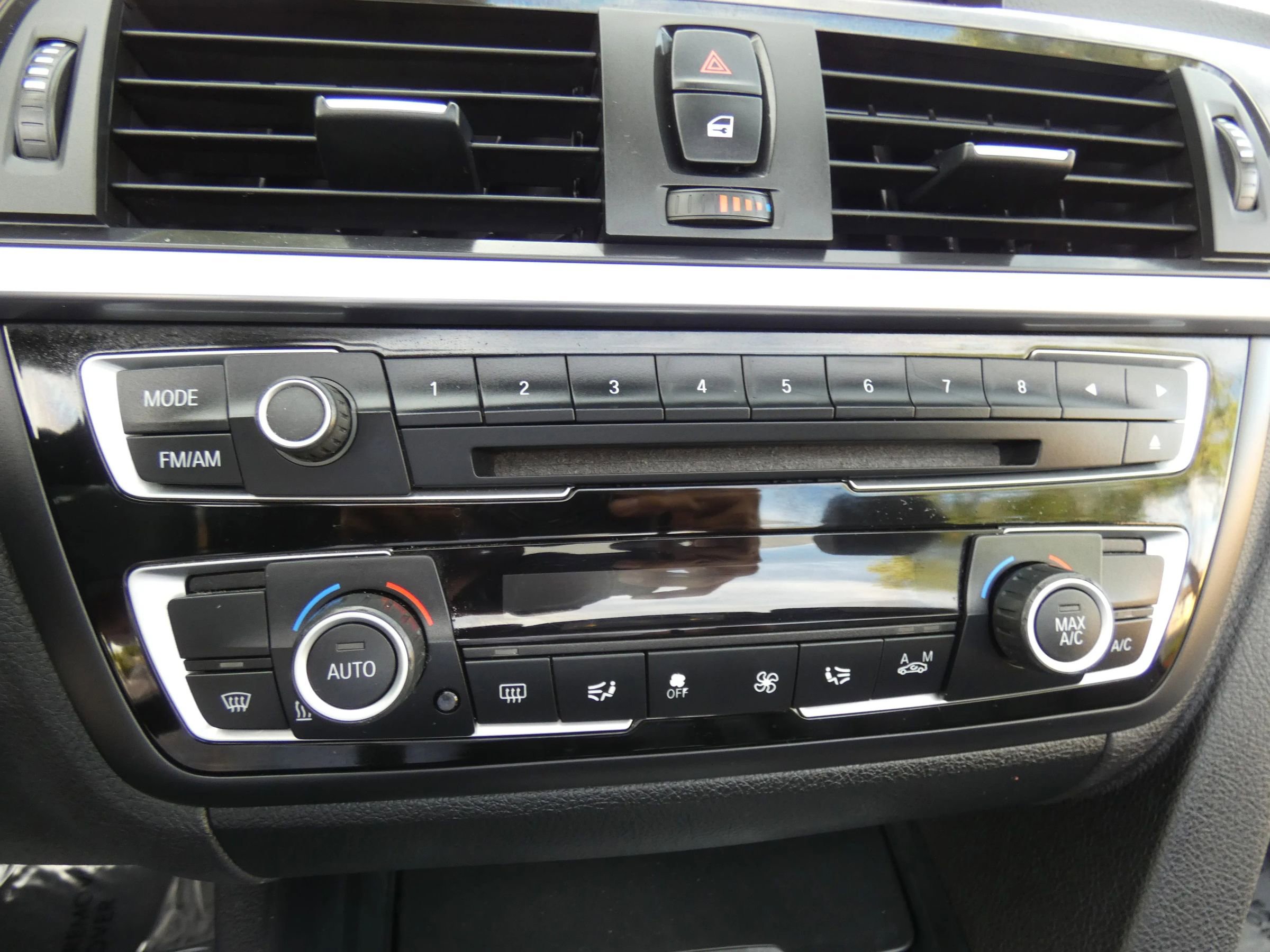 Used 2014 BMW 428i Convertible image 54