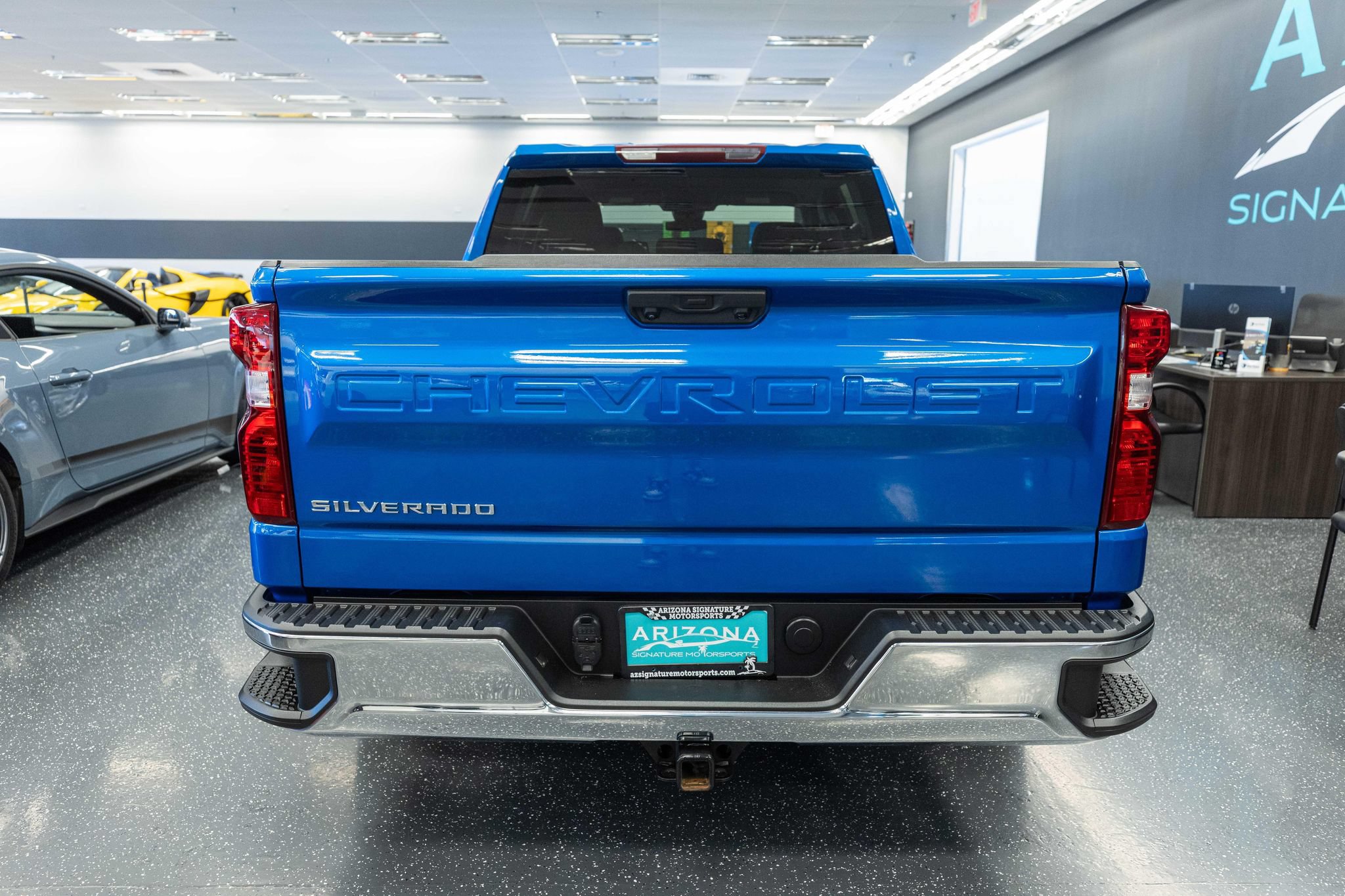Used 2024 Chevrolet Silverado 1500 LT RWD image 6