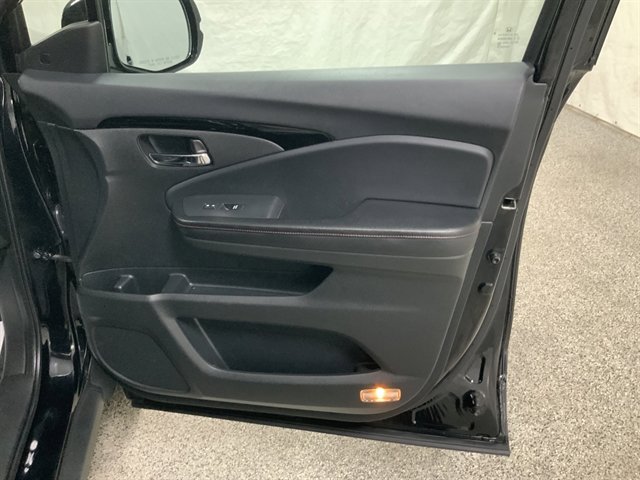 Used 2019 Honda Ridgeline Black Edition image 22