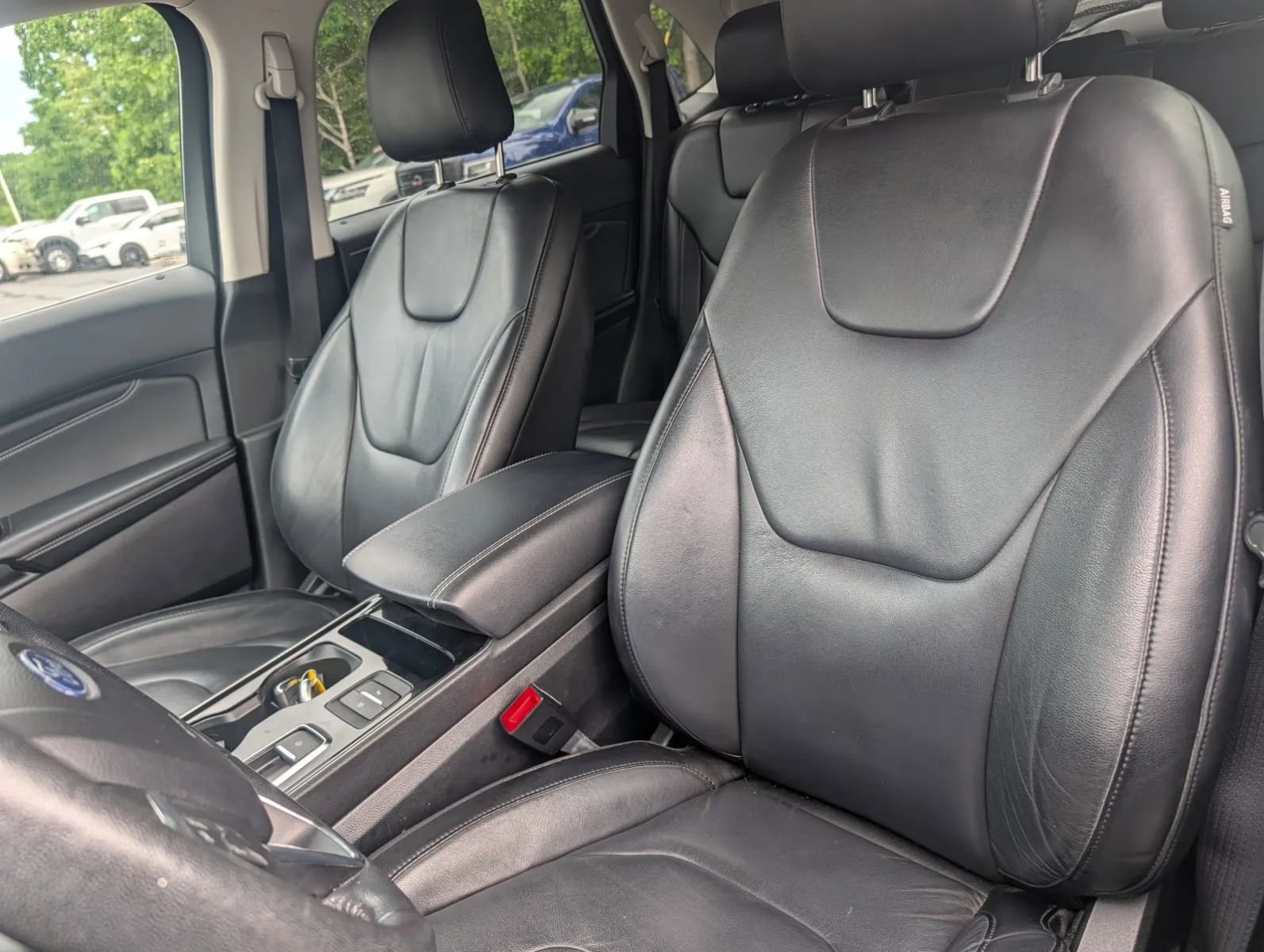 Used 2020 Ford Edge Titanium AWD/4WD image 8