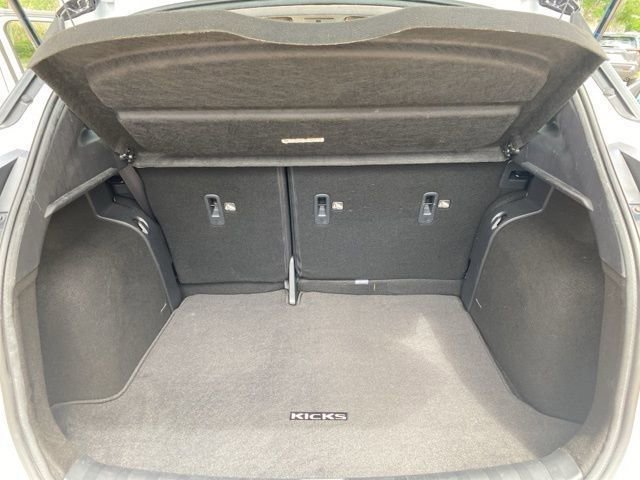 Certified 2023 Nissan Kicks SR w/ SR Premium Package FWD image 19